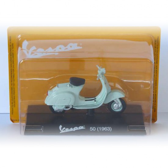 Machetă moto Magazine Models [1:18] - Vespa 1963 50 - White-Green